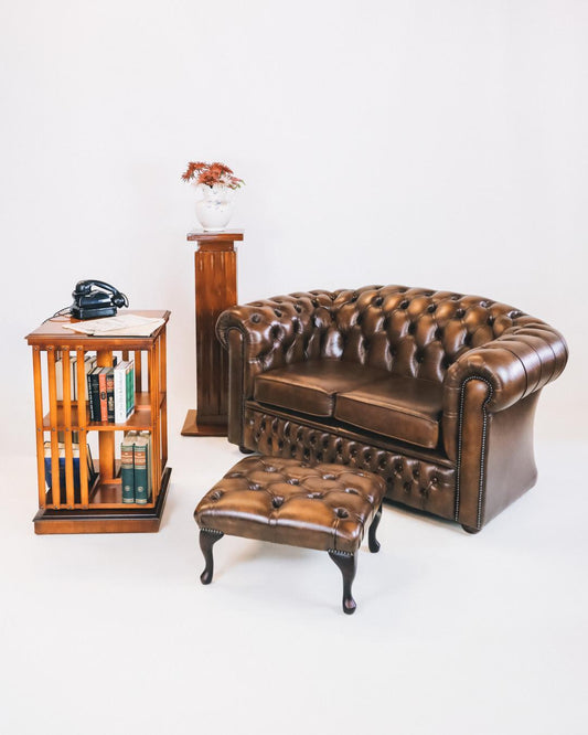 Chesterfield Hocker kaufen: Varianten, Trends & Pflegetipps