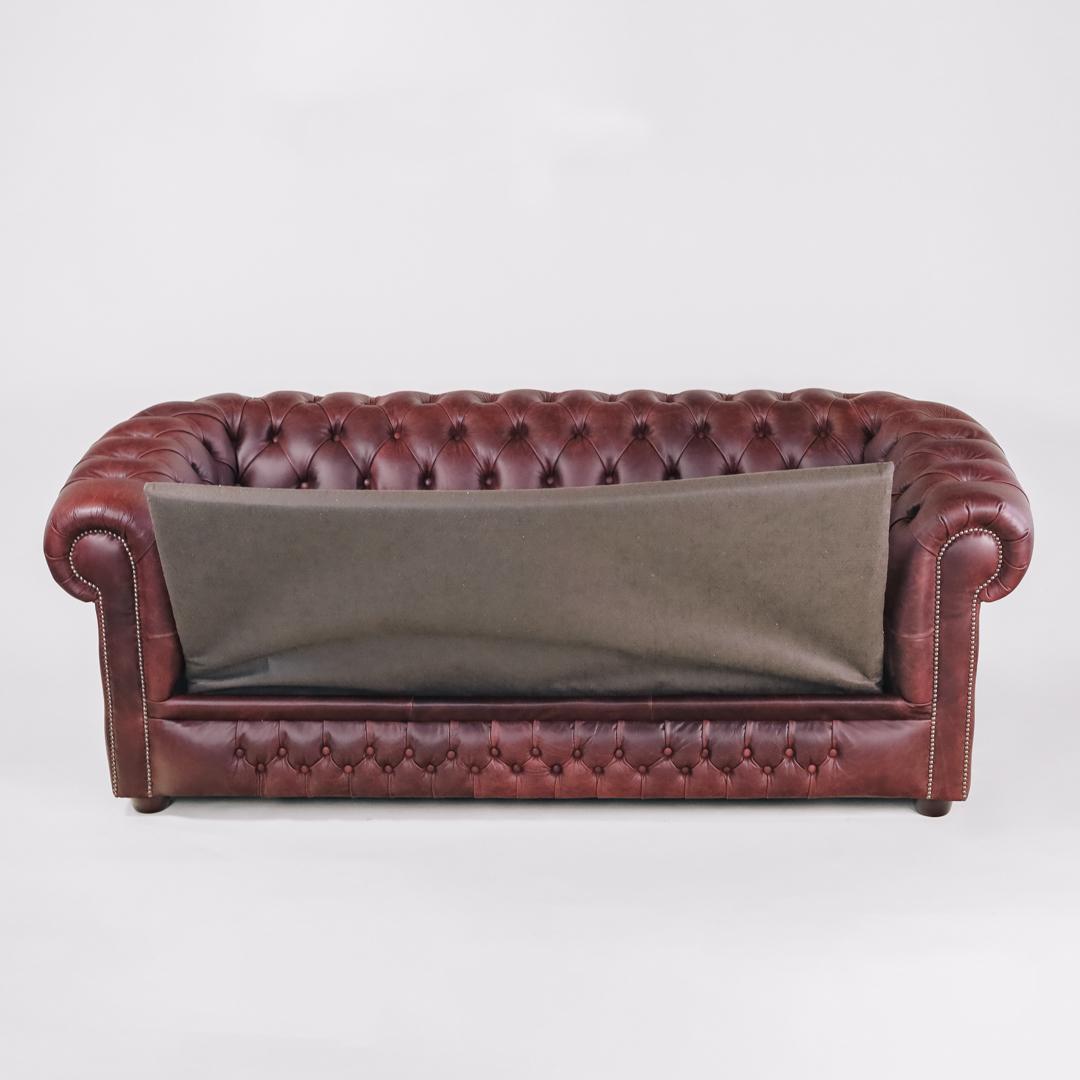 "London Classic" Chesterfield Sofa 3-Sitzer Original Schlafsofa, englisch in Cracked Wax Mulberry- Sofort lieferbar