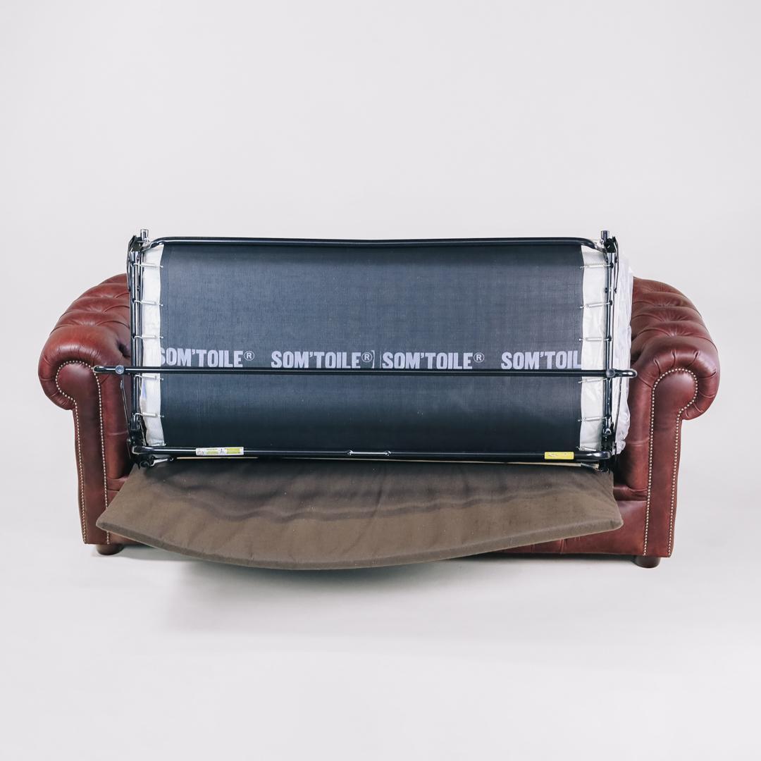 "London Classic" Chesterfield Sofa 3-Sitzer Original Schlafsofa, englisch in Cracked Wax Mulberry- Sofort lieferbar