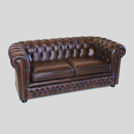 "London Classic" Chesterfield Sofa 2,5-Sitzer Birch Antique Brown - Sofort Lieferbar