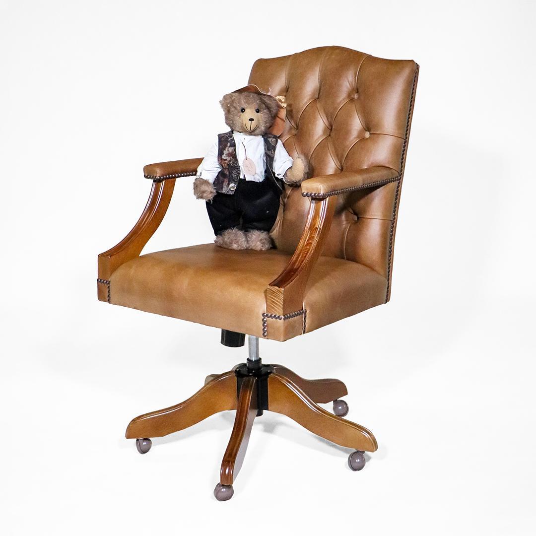 "Gainsborough" Chesterfield Bürostuhl in Cracked Wax Brown - Sofort Lieferbar