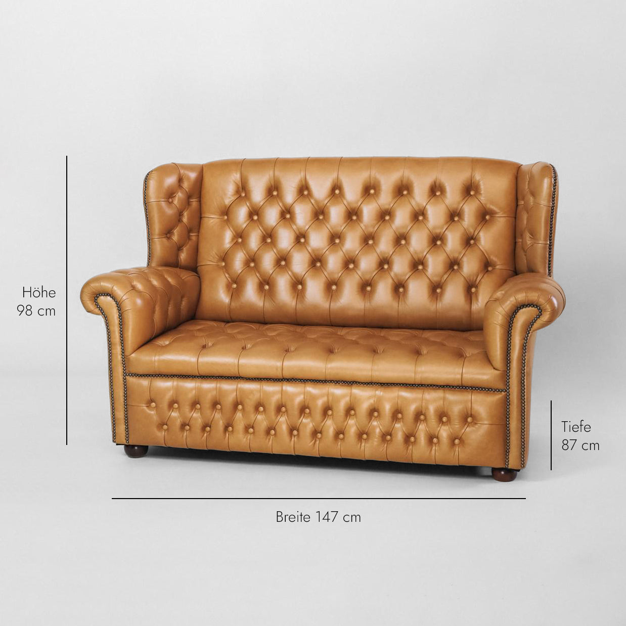 "Henley" Chesterfield Sofa, Zweisitzer in Old English Tan - Sofort lieferbar