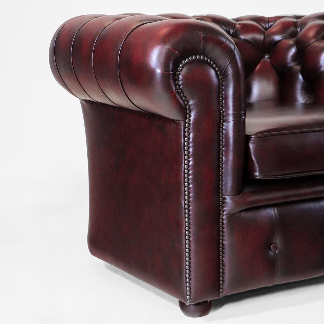 "London Classic" Chesterfield Sessel in Birch Antique Red - Sofort Lieferbar