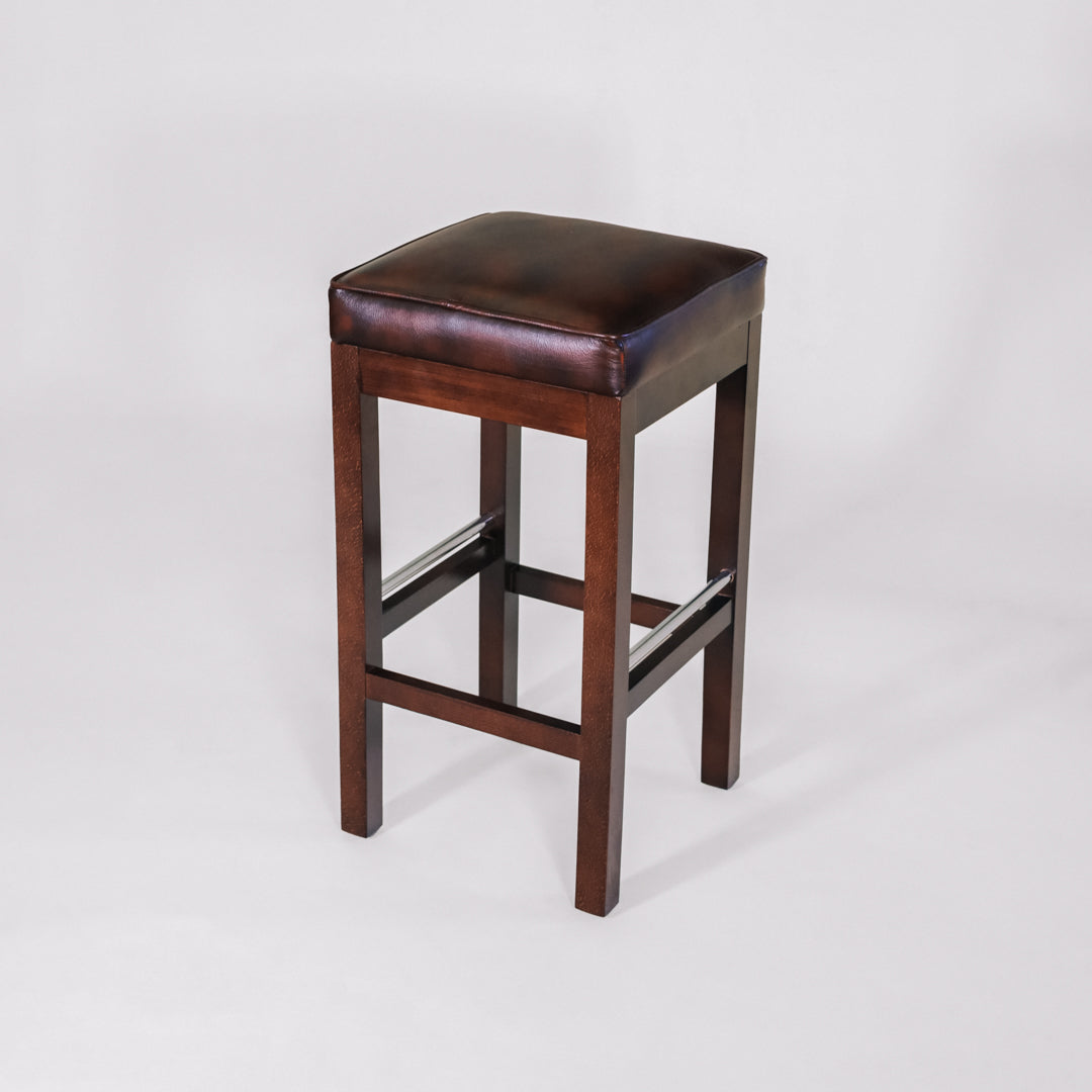 Chesterfield Barhocker "Bar Stool" in Birch Antique Red - Sofort lieferbar