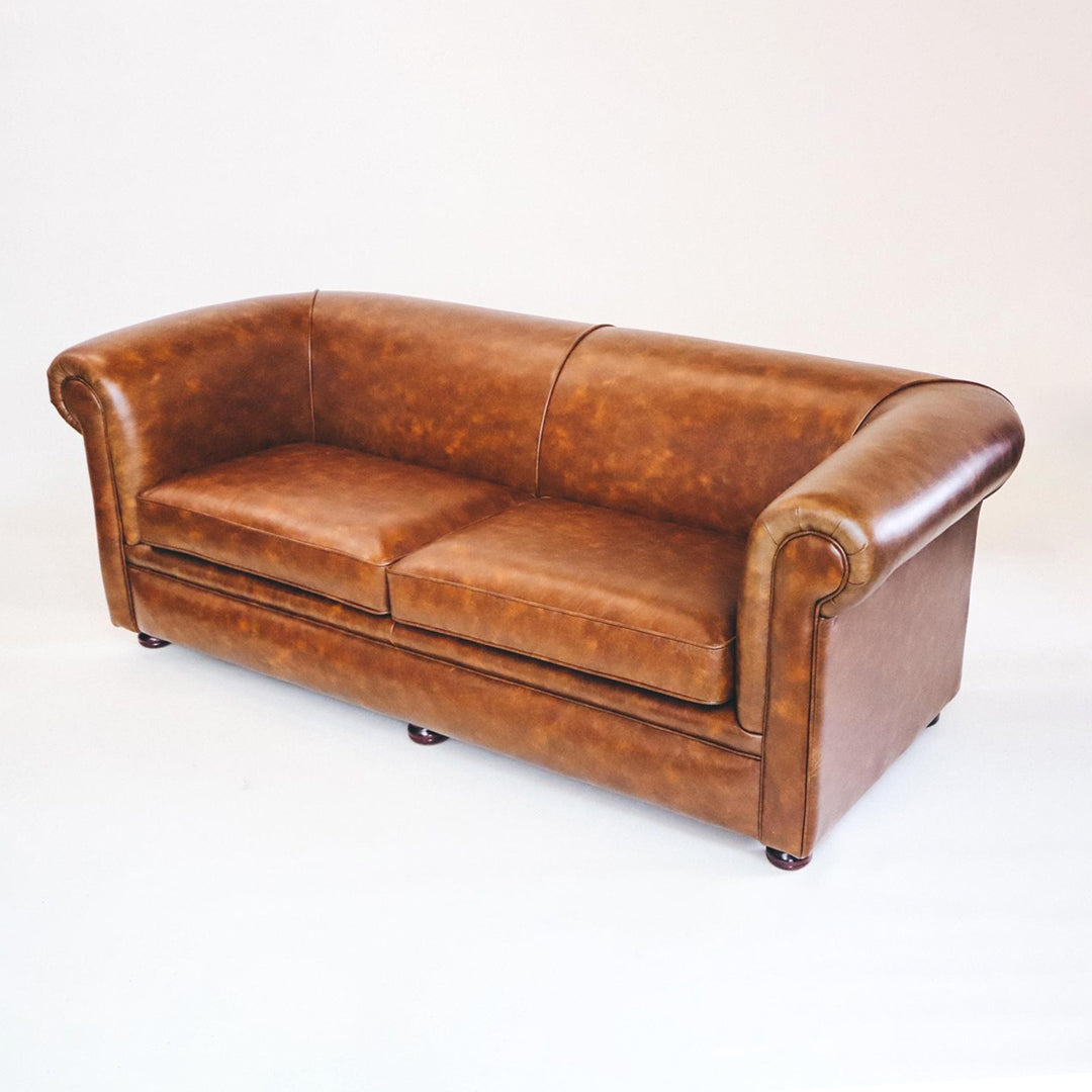 "Dylan" Chesterrfield 3-Sitzer in Vintage Hazelnut - Sofort lieferbar