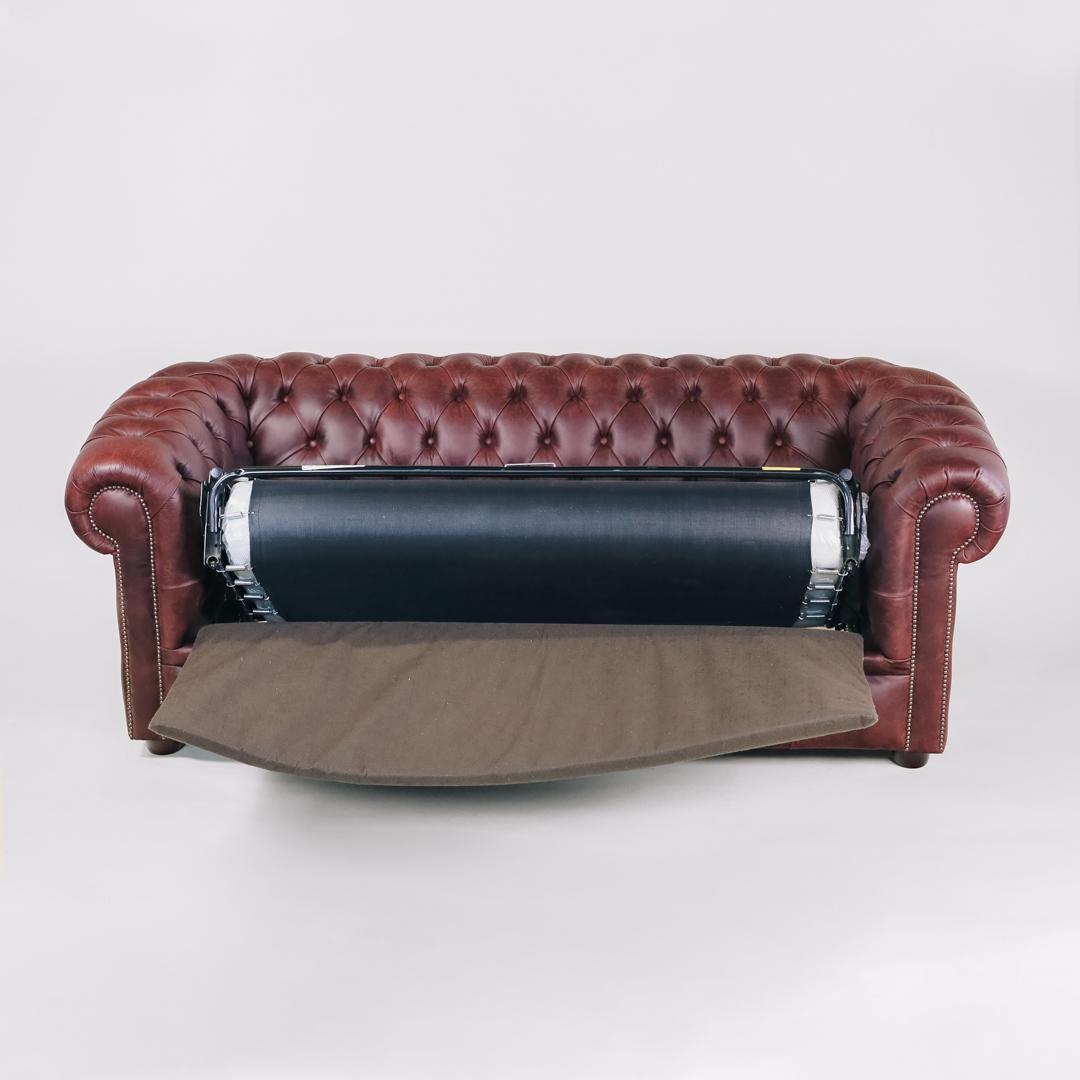 Chesterfield Schlafsofa „London Classic“ 3-Sitzer Leder Mulberry Rot Cracked Wax – Original aus England