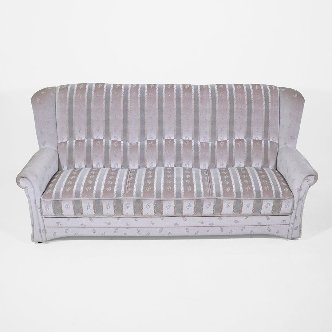 Vintage Chesterfield Wohnlandschaft aus England mit Samtbezug - Sofort Lieferbar