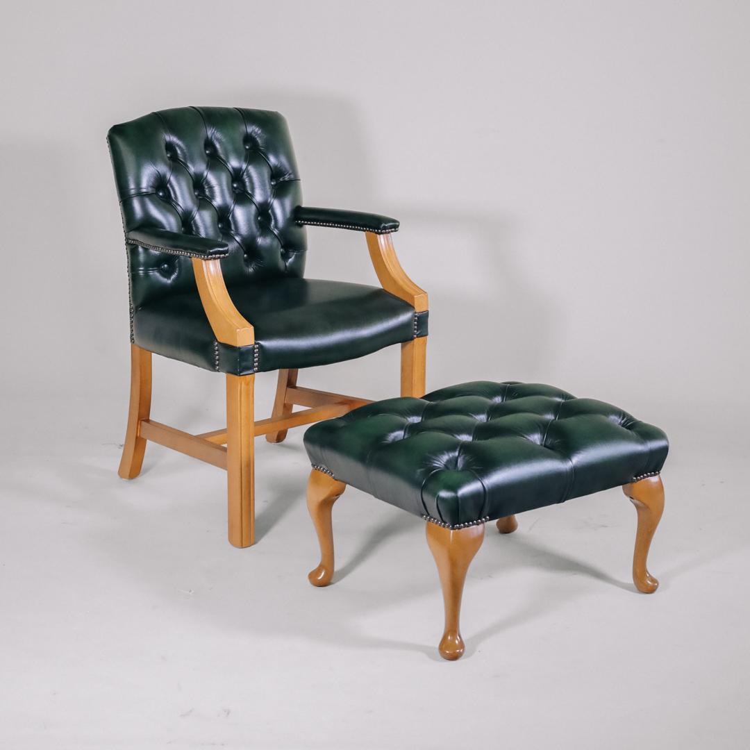 Chesterfield Hocker Queen Anne – Birch Antique Green - Sofort lieferbar