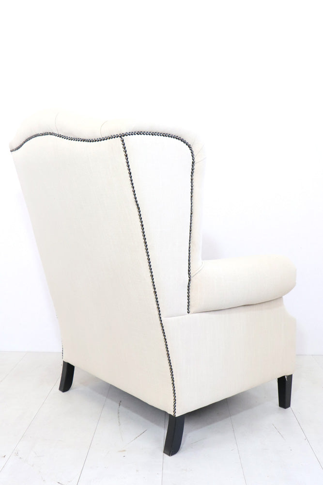 Chesterfield Ohrensessel "New Haven" in weißem Stoff - Sofort Lieferbar