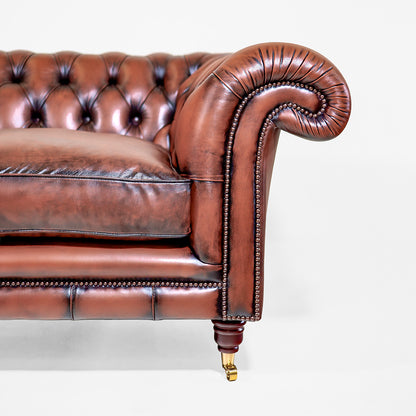 Chesterfield Sofa „Dexter“ 3-Sitzer in Birch Antique Tan - Sofort lieferbar