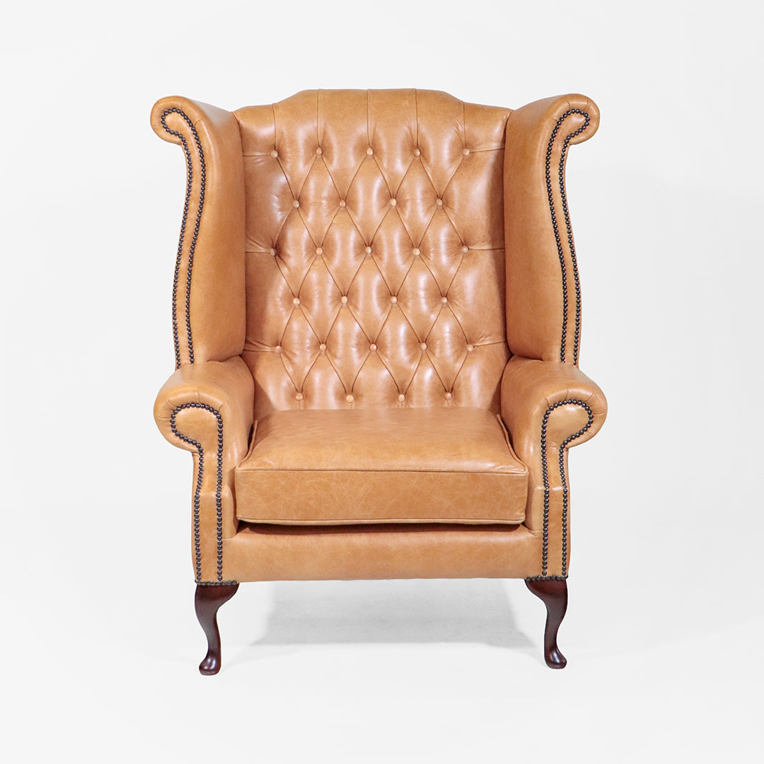 Chesterfield Ohrensessel XXL "Grand Scrollwing Chair" in Rimini Caramel - Sofort Lieferbar