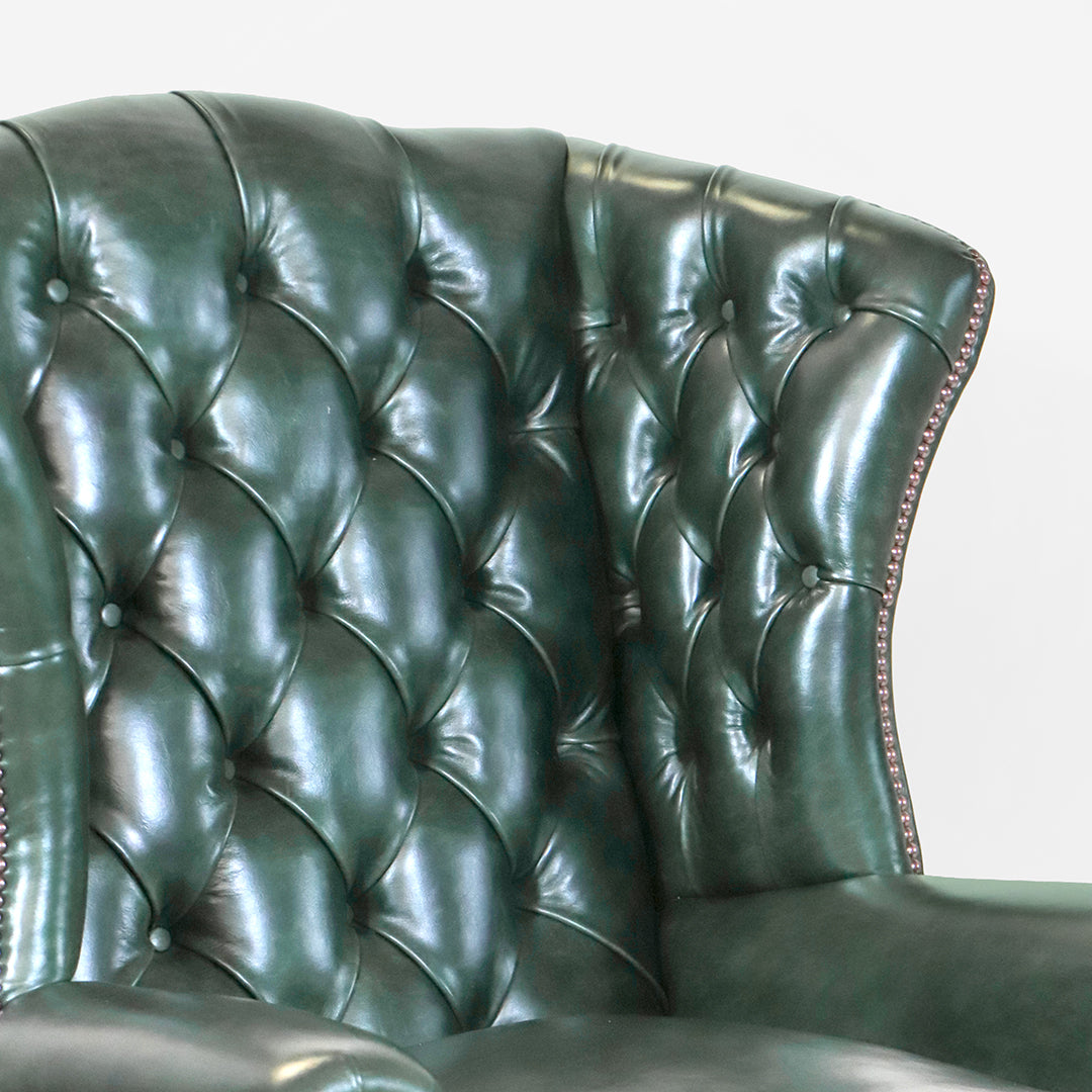 Chesterfield Ohrensessel "Kensington Wing Chair“ – Dunkelgrünes Leder – Sofort lieferbar