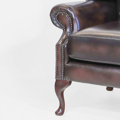 Chesterfield "Queen Anne" Ohrensessel aus Leder in Birch Antique Rust - Sofort Lieferbar