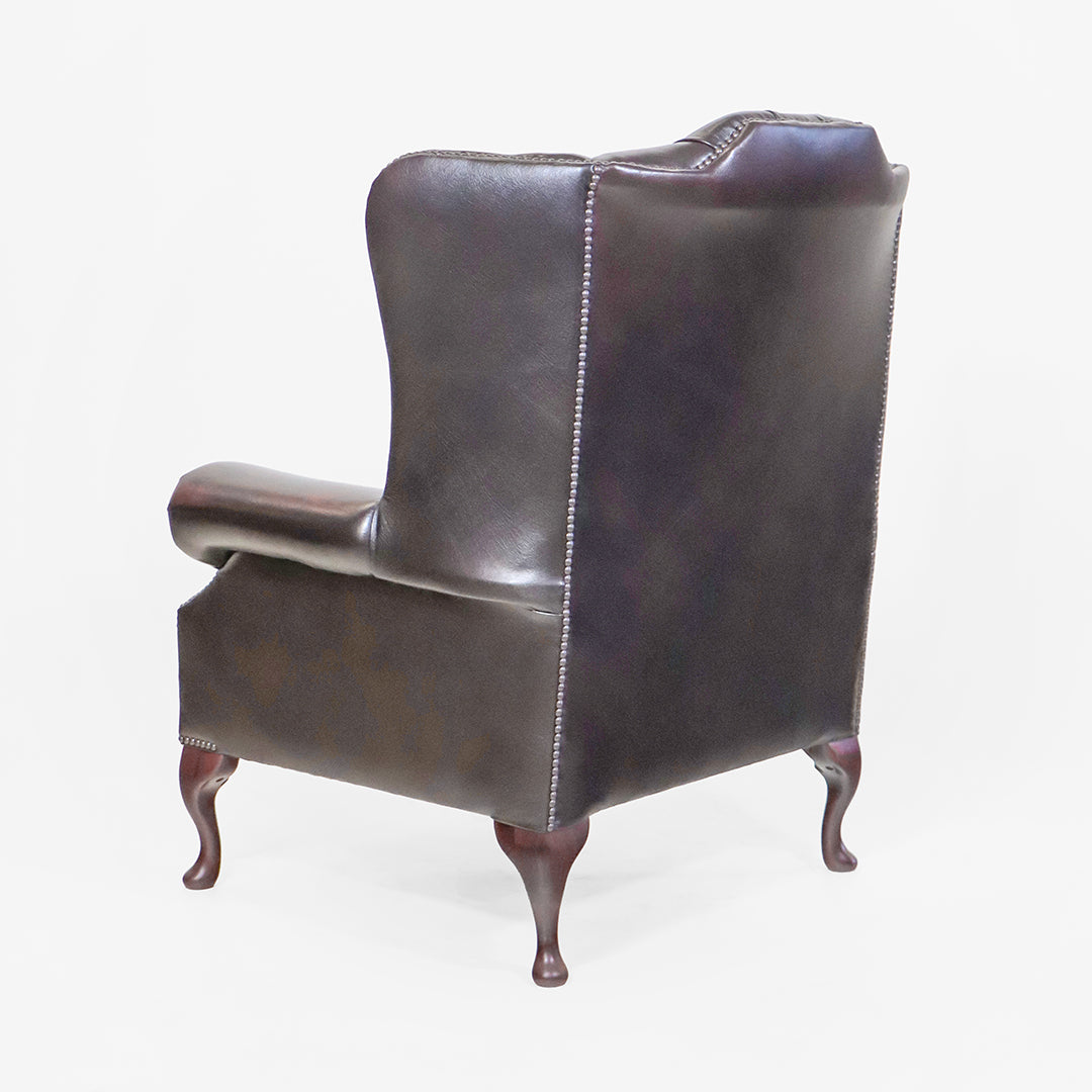 Chesterfield "Queen Anne" Ohrensessel aus Leder in Birch Antique Rust - Sofort Lieferbar