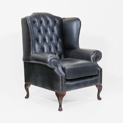 Chesterfield Wing Chair "Queen Anne" aus schwarzem Echtleder - Sofort lieferbar