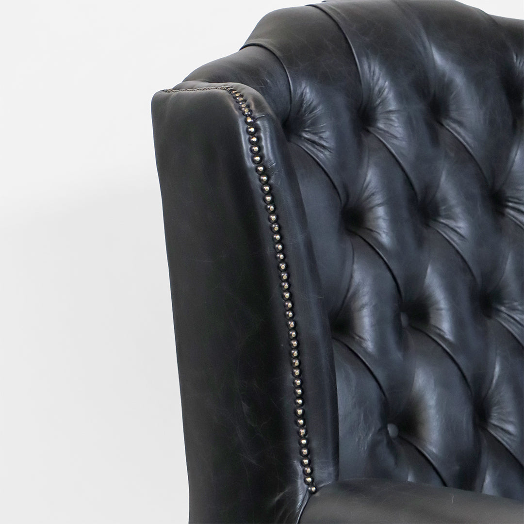 Chesterfield Wing Chair "Queen Anne" aus schwarzem Echtleder - Sofort lieferbar