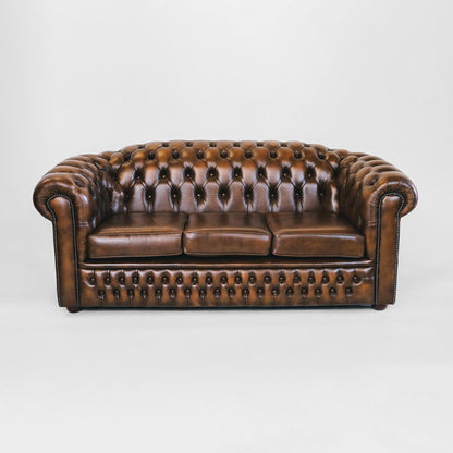 "Cambridge" Chesterfield 3-Sitzer Sofa in Birch Antique Gold Leder - Sofort lieferbar