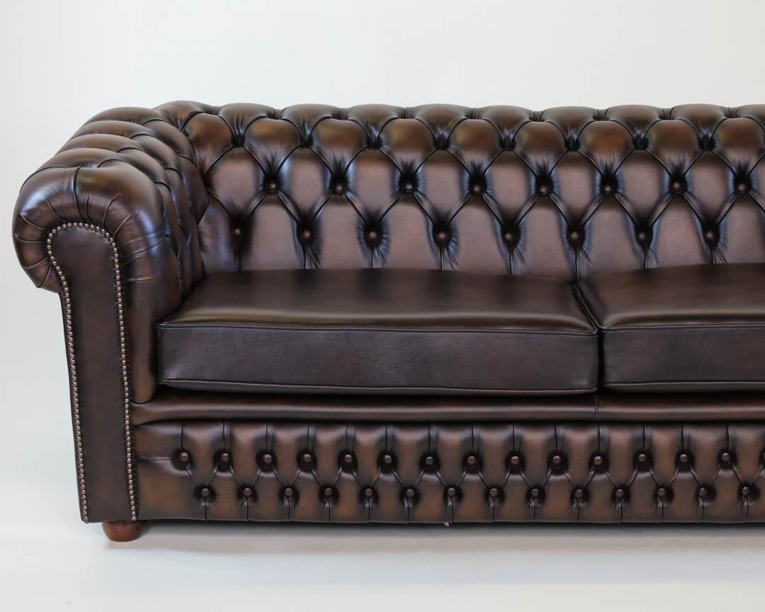 Chesterfield Sofa 3-Sitzer "Tudor" aus Echtleder – Birch Antique Tan Ledersofa, sofort lieferbar