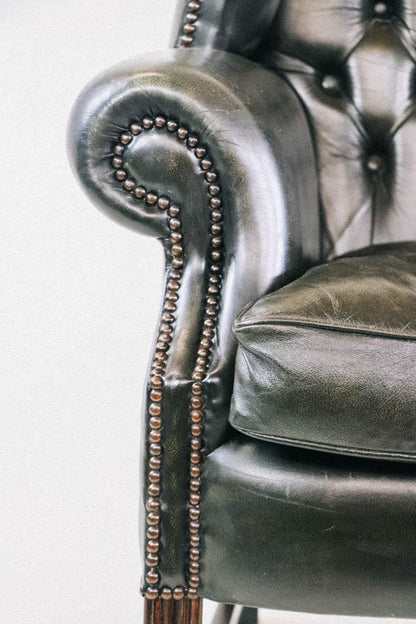 Vintage Chesterfield Ohrensessel Wingchair klassischer englischer Sessel - Sofort Lieferbar